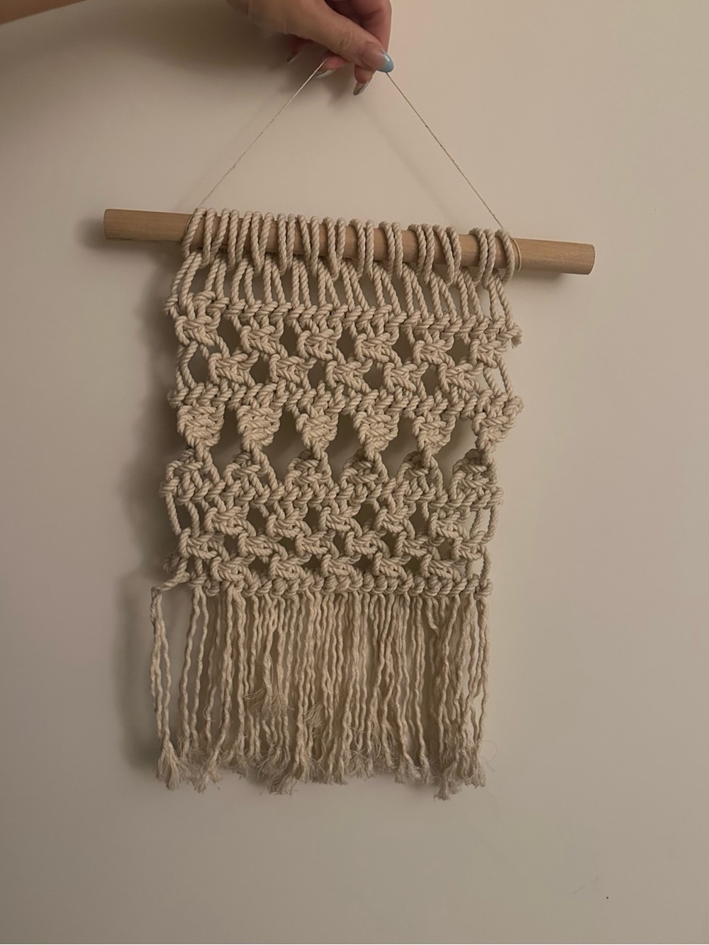 Handmade Cream Macramé Wall Hanging Decor